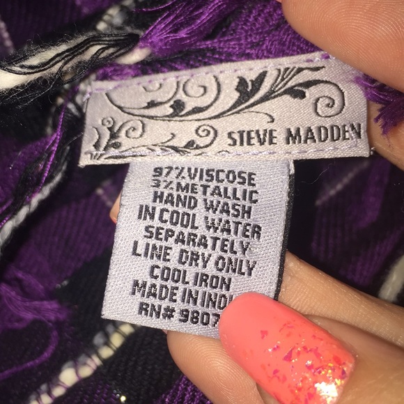Steve Madden Plaid Scarf - Picture 2 of 3